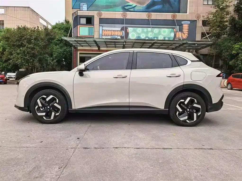 Baojun Yunhai 2024 600km Pure Electric Version — миниатюра 14
