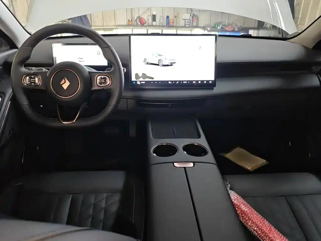 Baojun Enjoy 2025 Plug-in Hybrid 140km Standard Edition — миниатюра 6