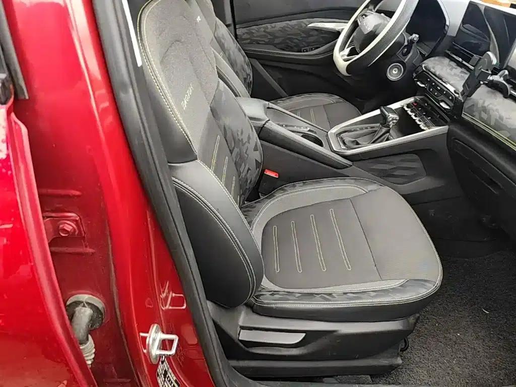 Baojun RS-3 2020 1.5L CVT 24-Hour Online Elite Edition — миниатюра 20