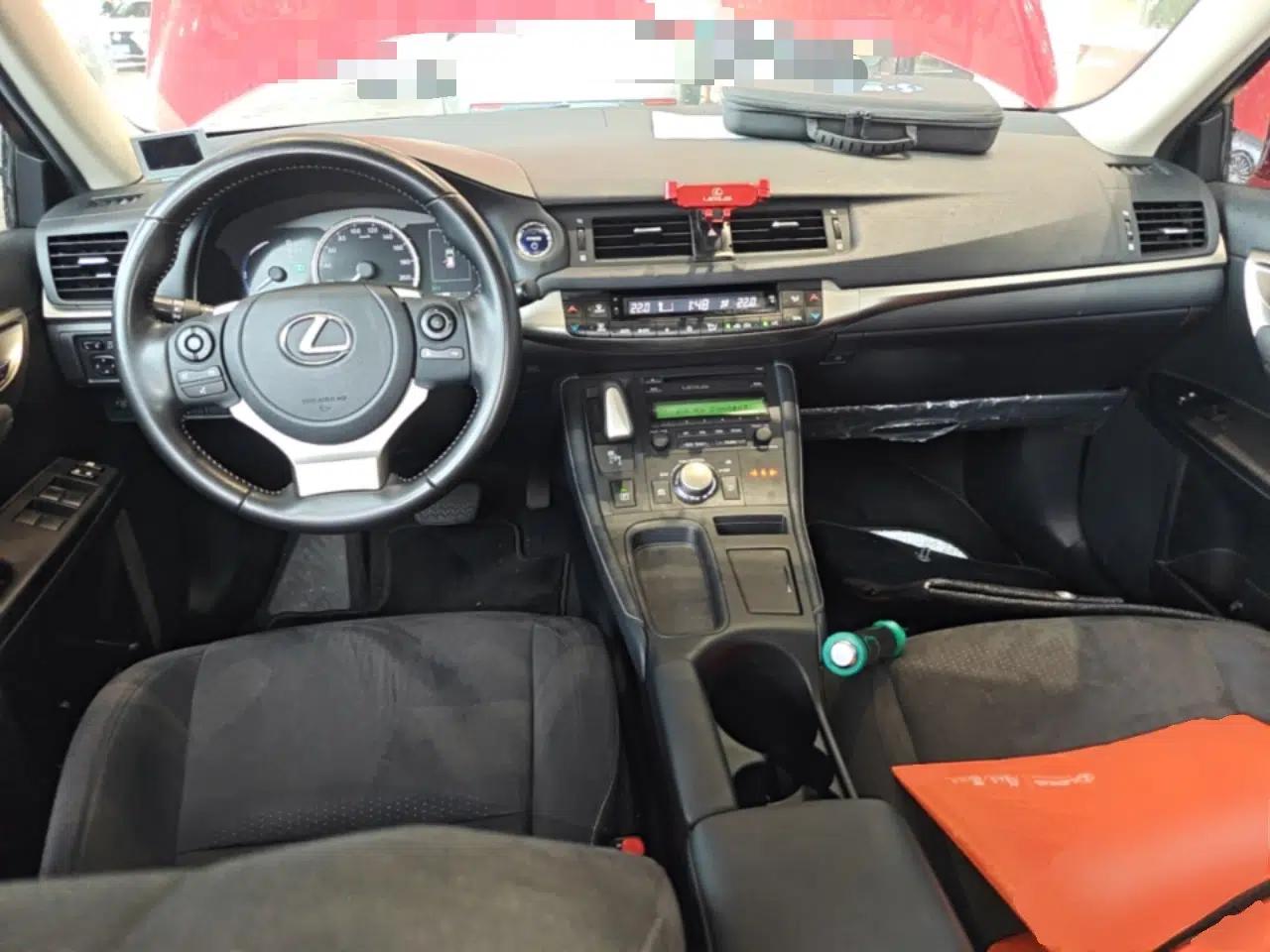 Lexus CT 2020 CT200h Elite Edition Monochrome — миниатюра 12