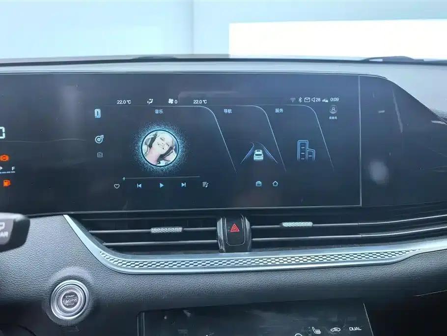Bestune B70S 2022 1.5T Smart and Trendy Commander — миниатюра 13