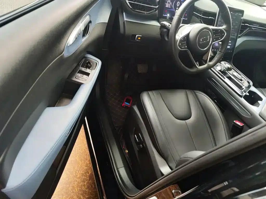 Bestune T90 2023 1.5T DCT Automatic Luxury Edition — миниатюра 12