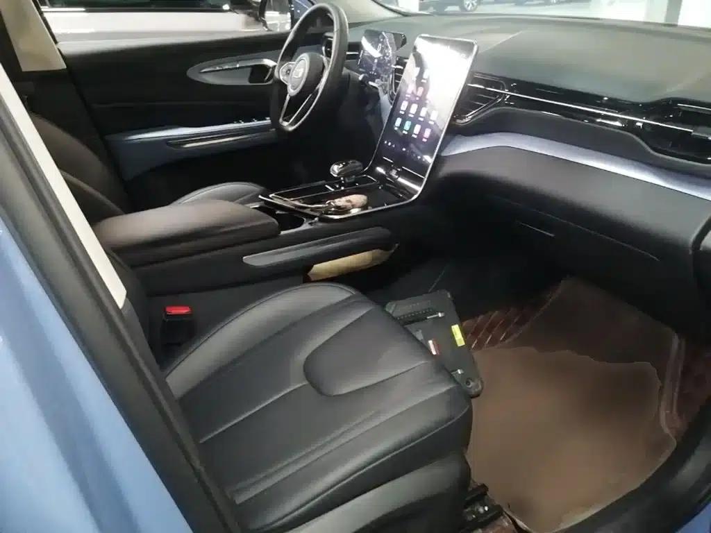 Bestune T90 2023 1.5T DCT Automatic Luxury Edition — миниатюра 25