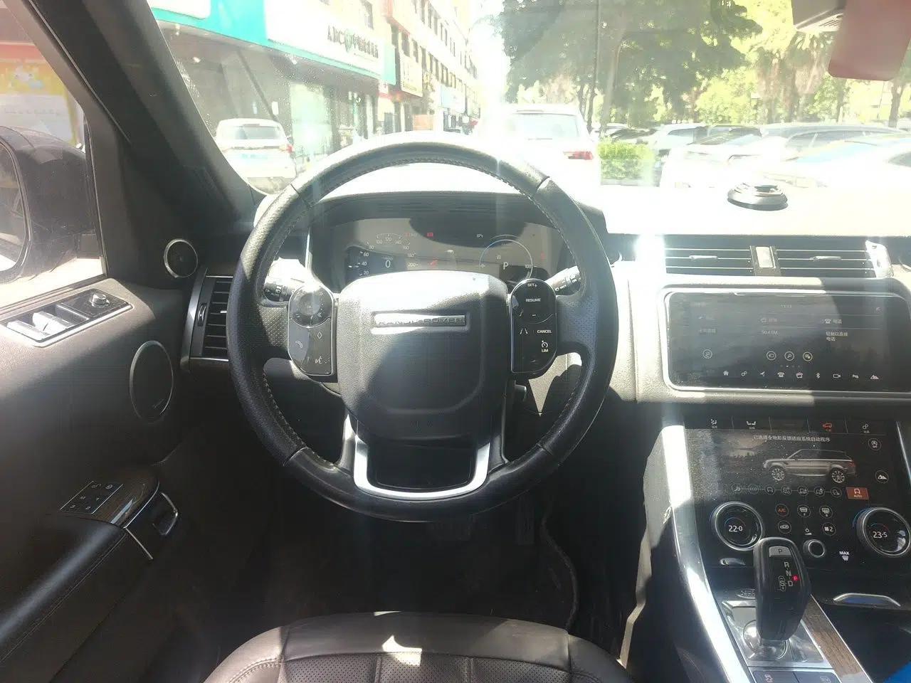Land Rover Range SportNew Energy 2018 P400e — миниатюра 10