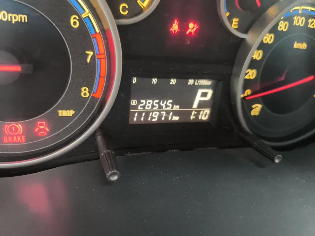Suzuki SX4 2012 1.6L Automatic Ruiqi Model — миниатюра 12