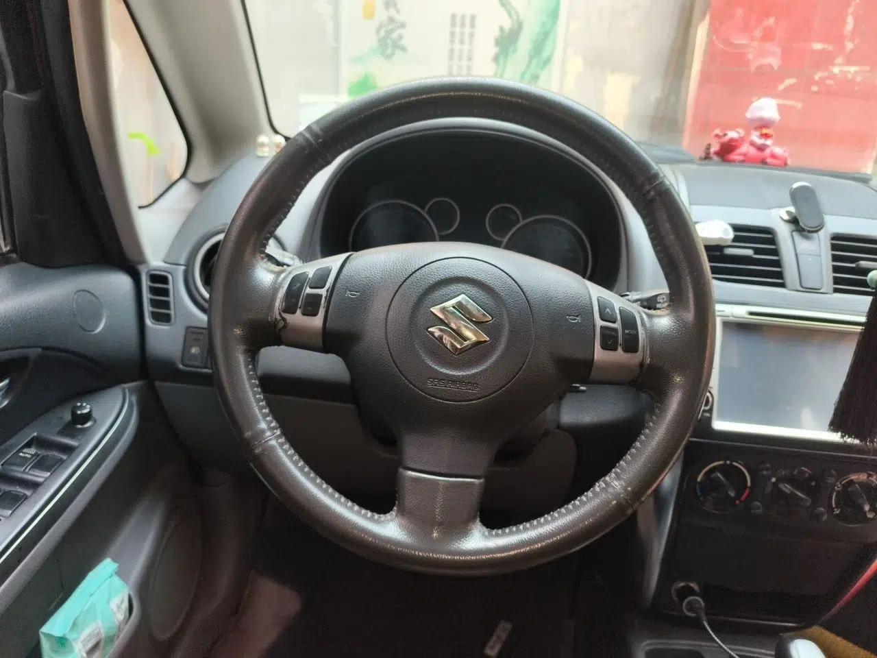 Suzuki SX4 2012 1.6L Automatic Ruiqi Model — миниатюра 10