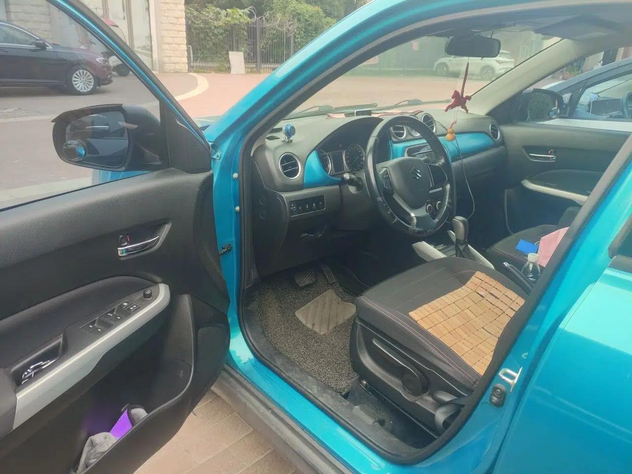 Suzuki Vitara 2016 1.4T Automatic All-Wheel-Drive Elite Model — миниатюра 16