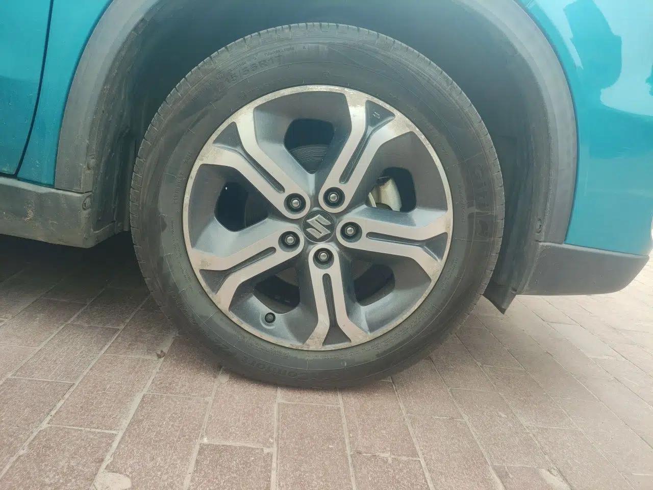 Suzuki Vitara 2016 1.4T Automatic All-Wheel-Drive Elite Model — миниатюра 8