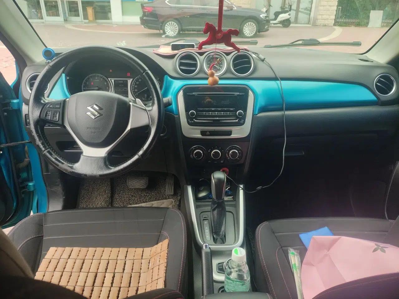 Suzuki Vitara 2016 1.4T Automatic All-Wheel-Drive Elite Model — миниатюра 9