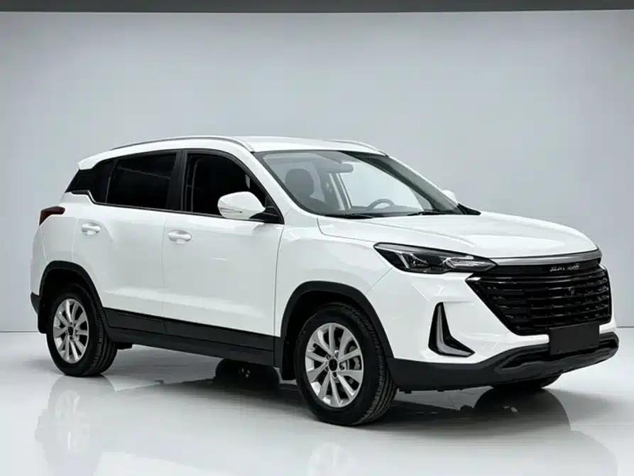 Beijing X3 2021 1.5T CVT Glory Edition — миниатюра 13
