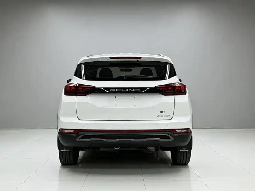 Beijing X3 2021 1.5T CVT Glory Edition — миниатюра 9