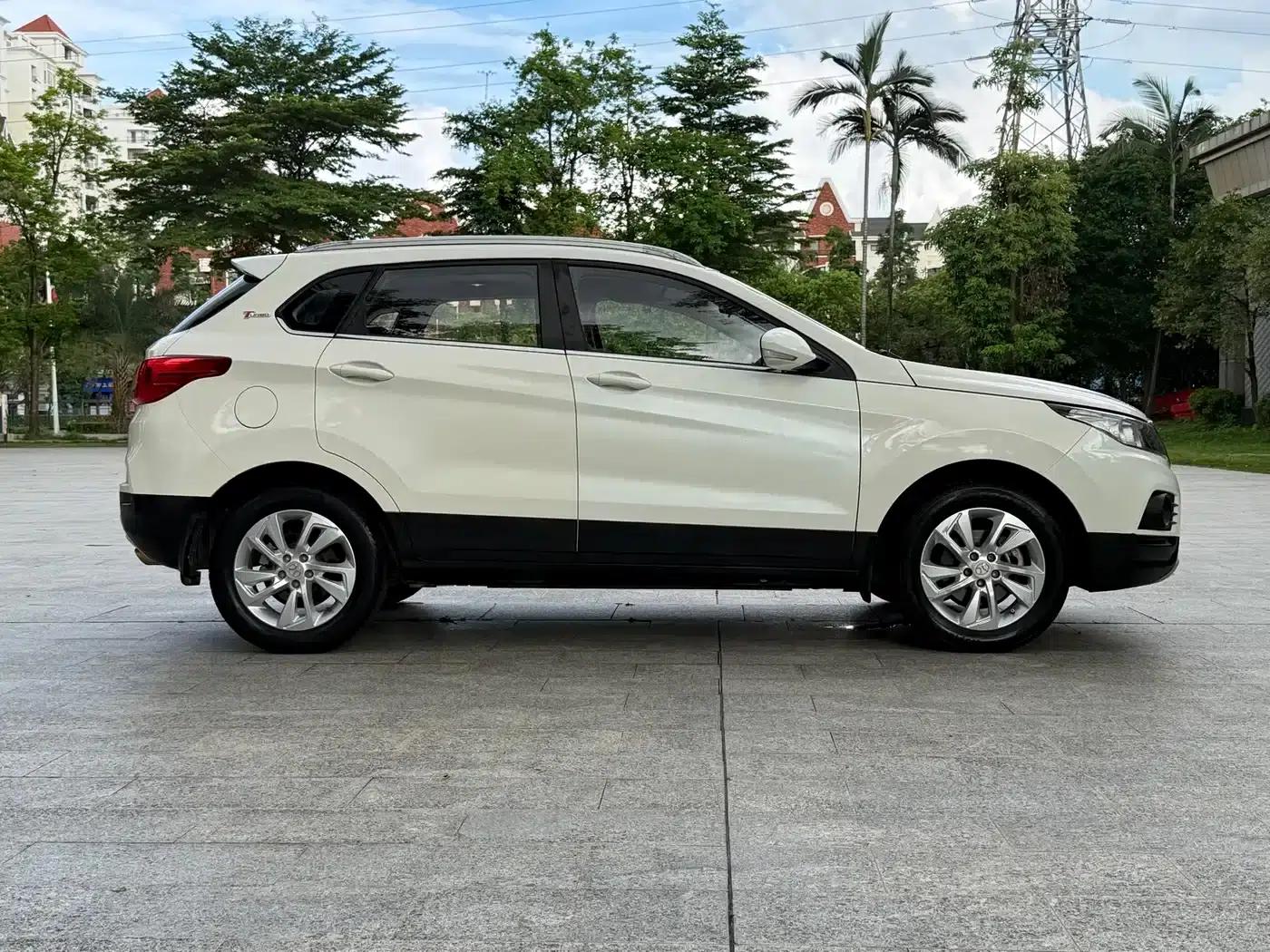 Senova X55 2016 1.5T CVT Comfort Edition — миниатюра 13