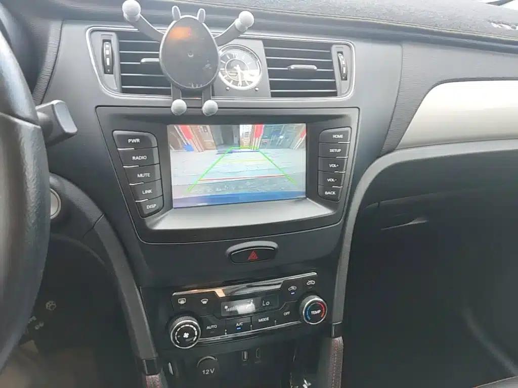 Senova X55 2016 1.5T CVT Elite Edition — миниатюра 13