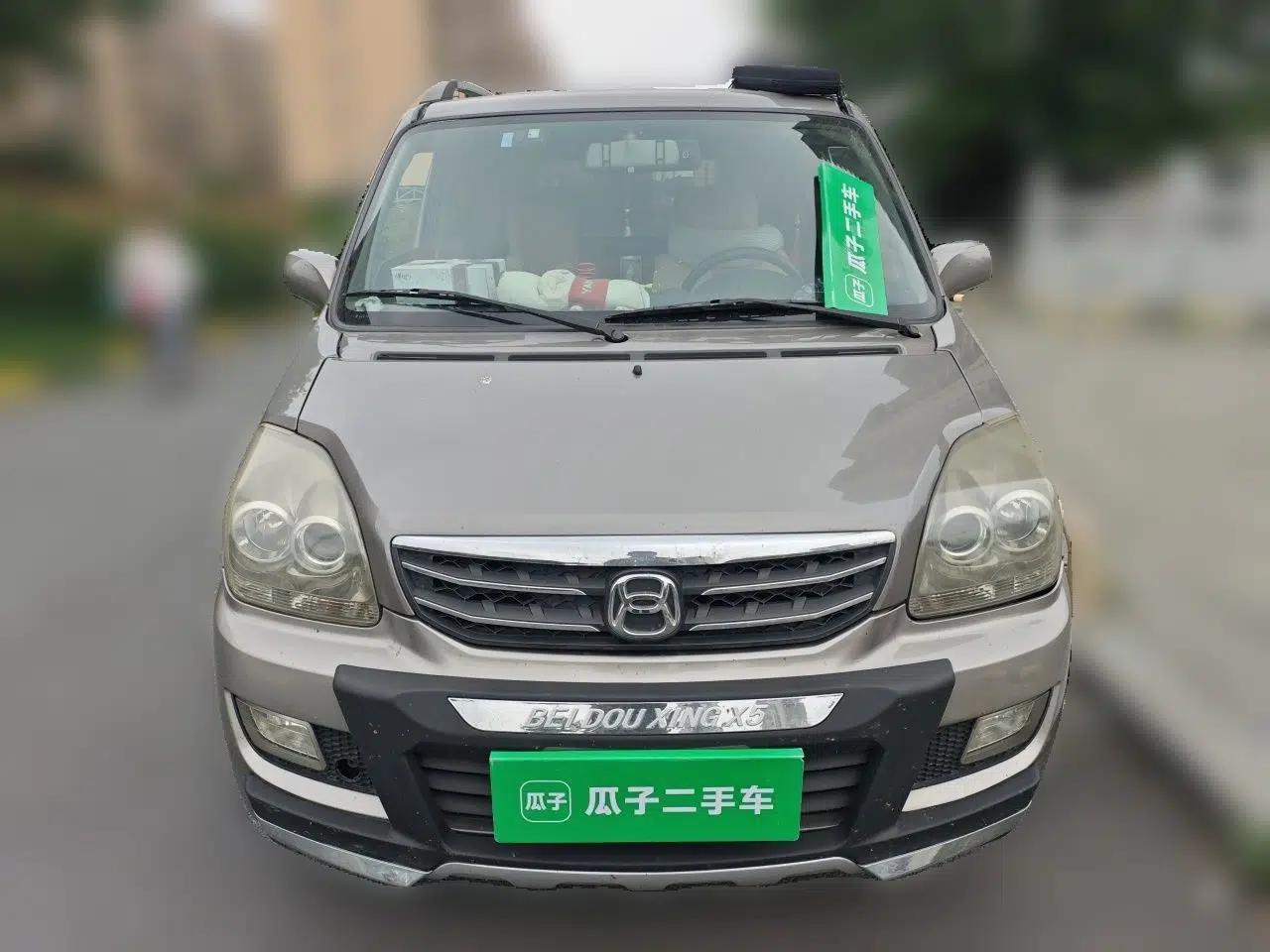 Suzuki Wagon R X5 2013 Luxury Edition 1.4L Standard Model — миниатюра 2