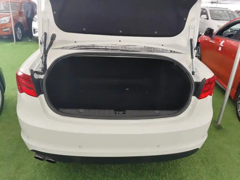 Senova D70 2018 Performance Edition 1.8T Comfort Edition — миниатюра 15