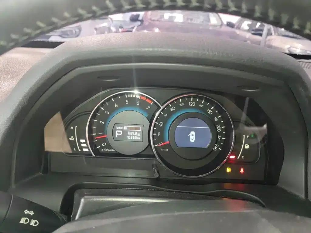 Senova D70 2018 Performance Edition 1.8T Comfort Edition — миниатюра 8
