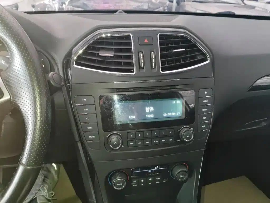 Senova D70 2018 Performance Edition 1.8T Comfort Edition — миниатюра 9