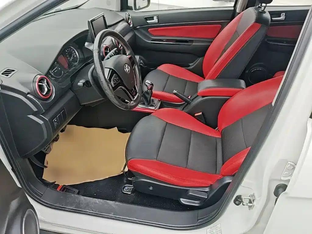 2015 Senova X25 1.5L Manual Comfort Model — миниатюра 15
