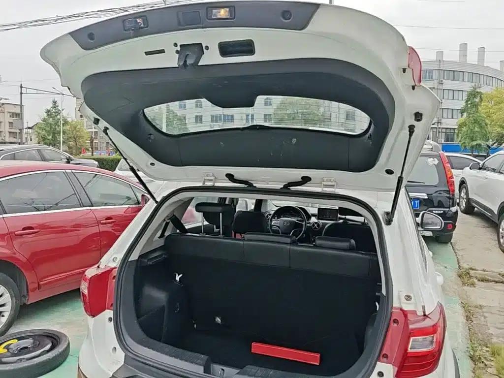 2015 Senova X25 1.5L Manual Comfort Model — миниатюра 19