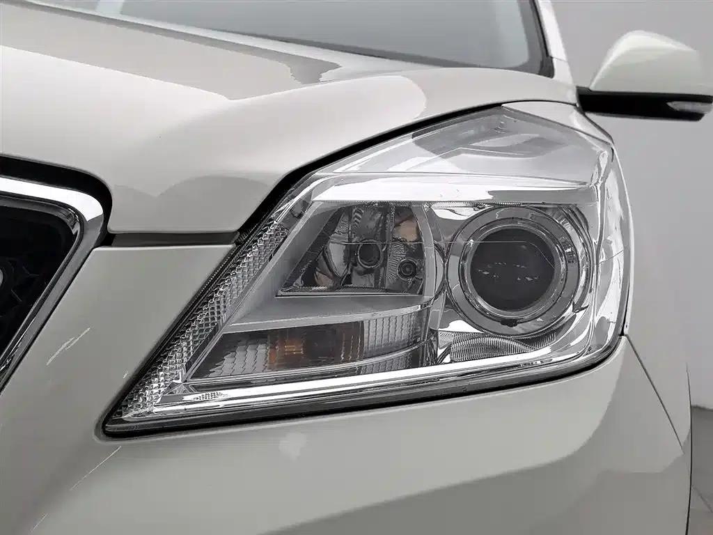 2015 Senova X65 2.0T Automatic Elite — миниатюра 7