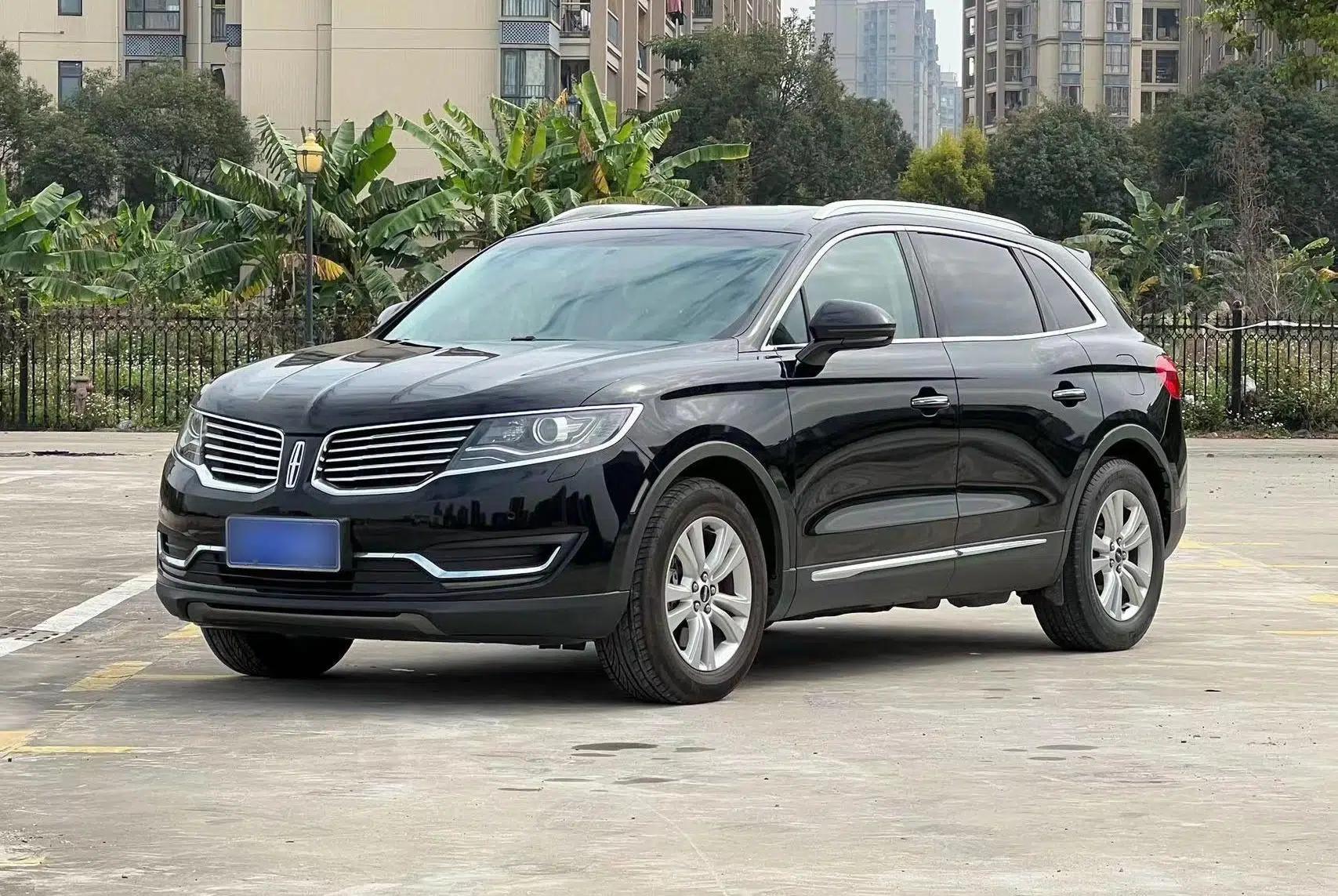 Lincoln MKX 2017 2.0T Two-Wheel Drive Deluxe Edition — миниатюра 1