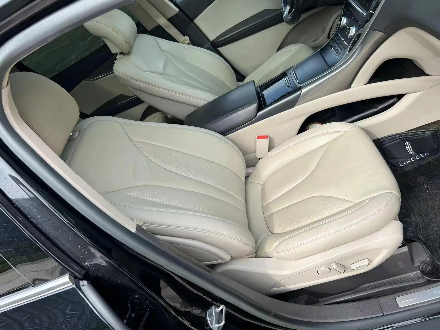 Lincoln MKX 2017 2.0T Two-Wheel Drive Deluxe Edition — миниатюра 24