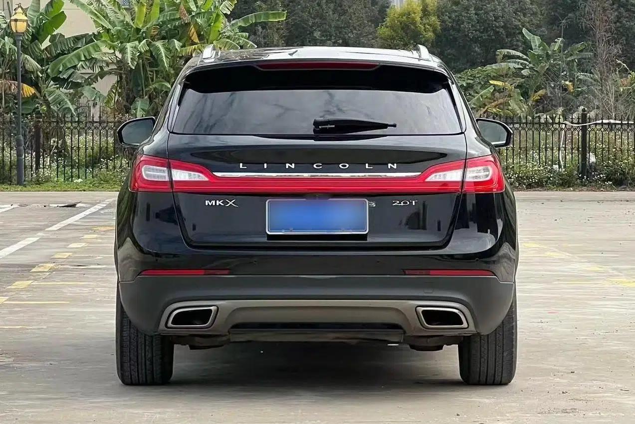 Lincoln MKX 2017 2.0T Two-Wheel Drive Deluxe Edition — миниатюра 8