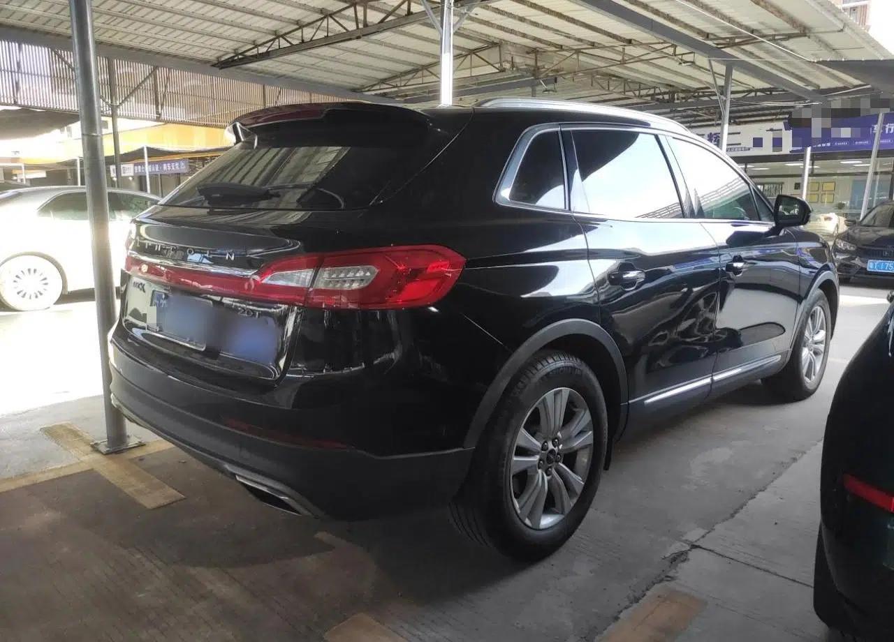 Lincoln MKX 2017 2.0T Two-Wheel Drive Deluxe Edition — миниатюра 9