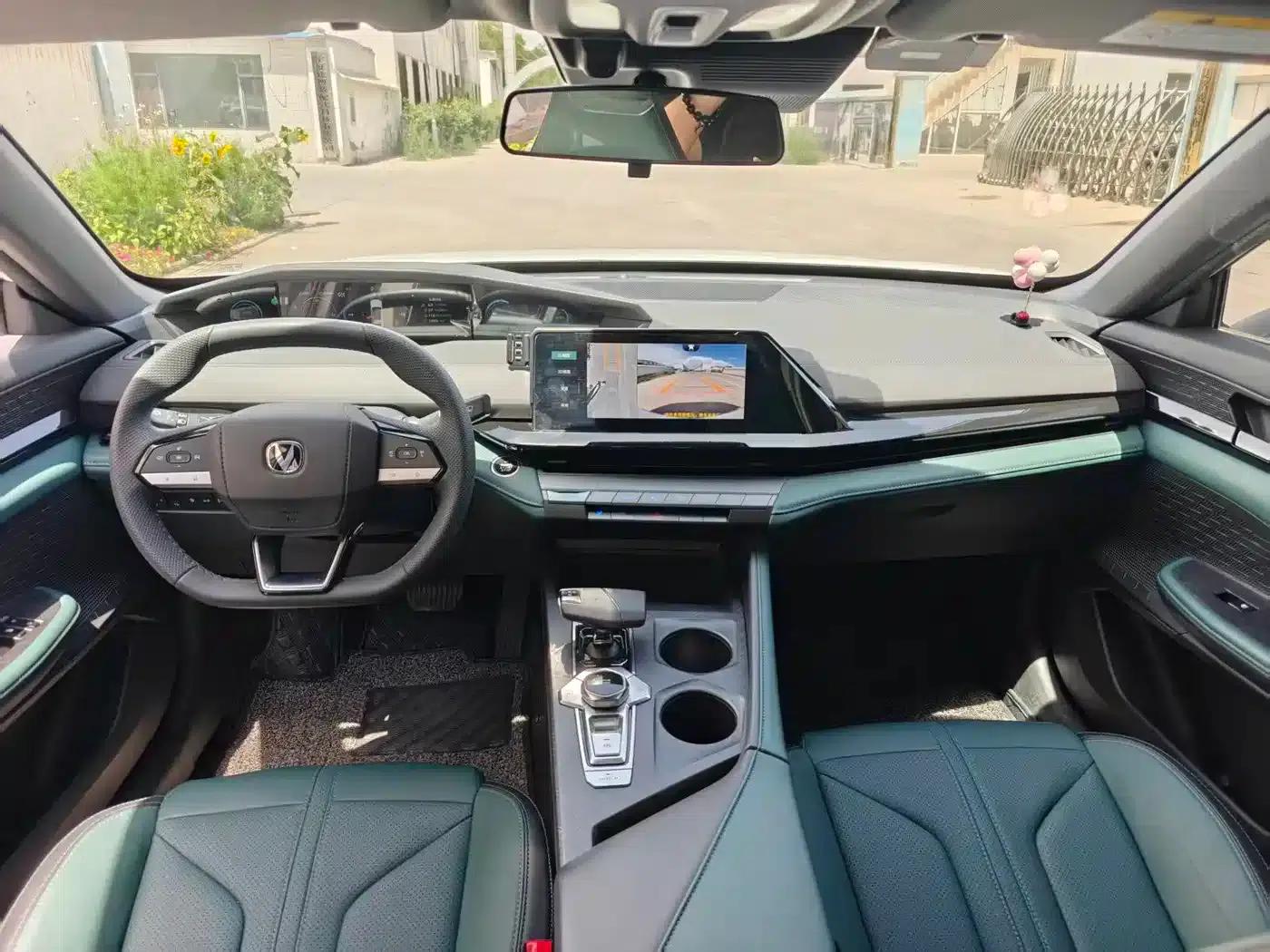 Changan UNI-V Smart Electric iDD 2024 Model Blue Whale Smart Electric iDD 136km Smart Cool Edition — миниатюра 6