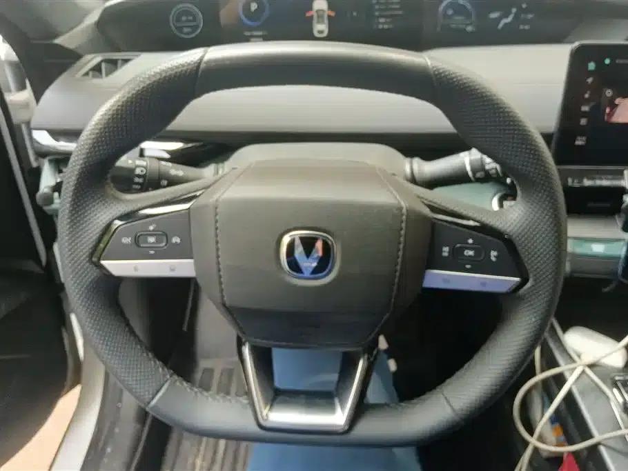 Changan UNI-V Smart Electric iDD 2024 Model Blue Whale Smart Electric iDD 136km Smart Cool Edition — миниатюра 15