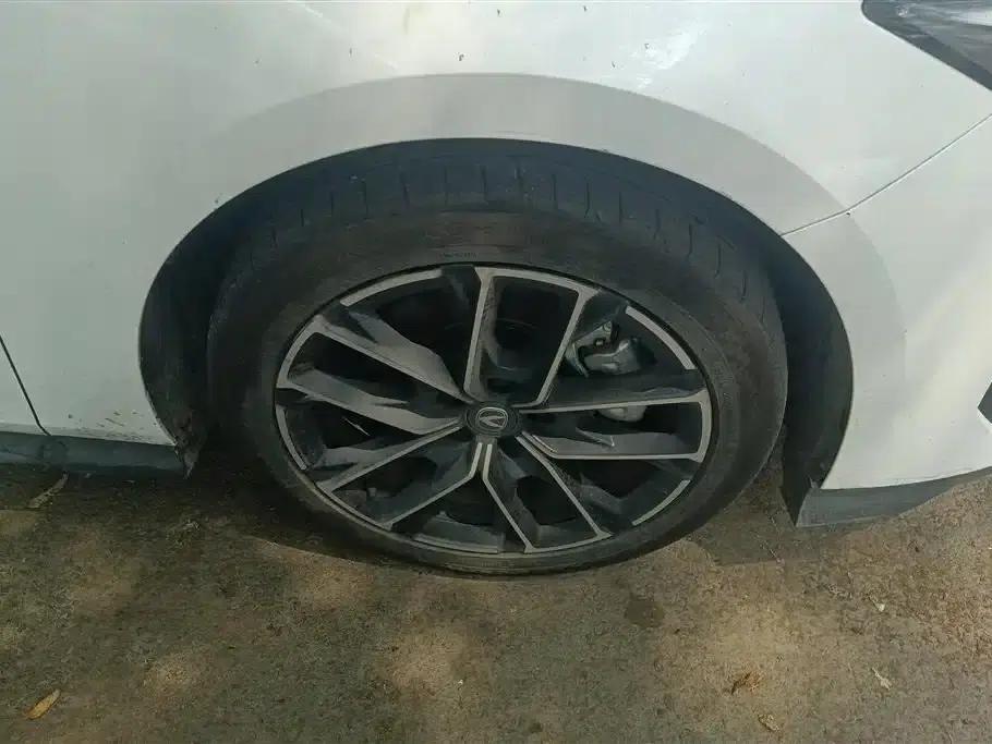 Changan UNI-V Smart Electric iDD 2024 Model Blue Whale Smart Electric iDD 136km Smart Cool Edition — миниатюра 6