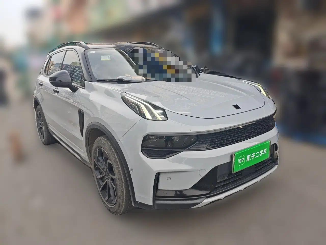 Lynk & Co 01 EM-P 2023 1.5TD EM-P Dawn Edition — миниатюра 3