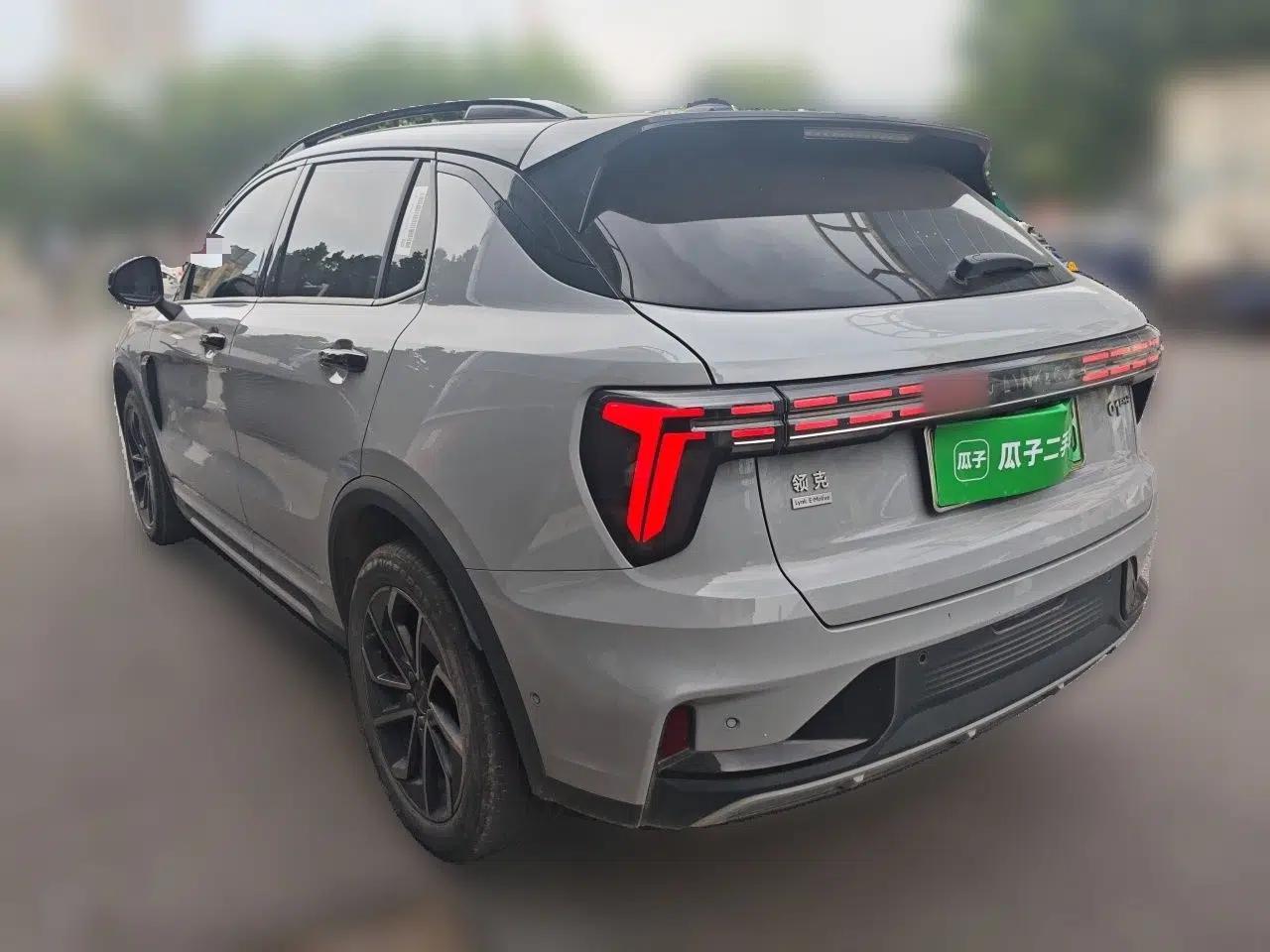 Lynk & Co 01 EM-P 2023 1.5TD EM-P Dawn Edition — миниатюра 4
