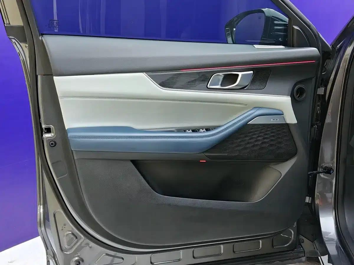 Changan UNI-K Smart Electric iDD 2022 Blue Whale iDD 130km 1.5T Excellent Edition — миниатюра 11