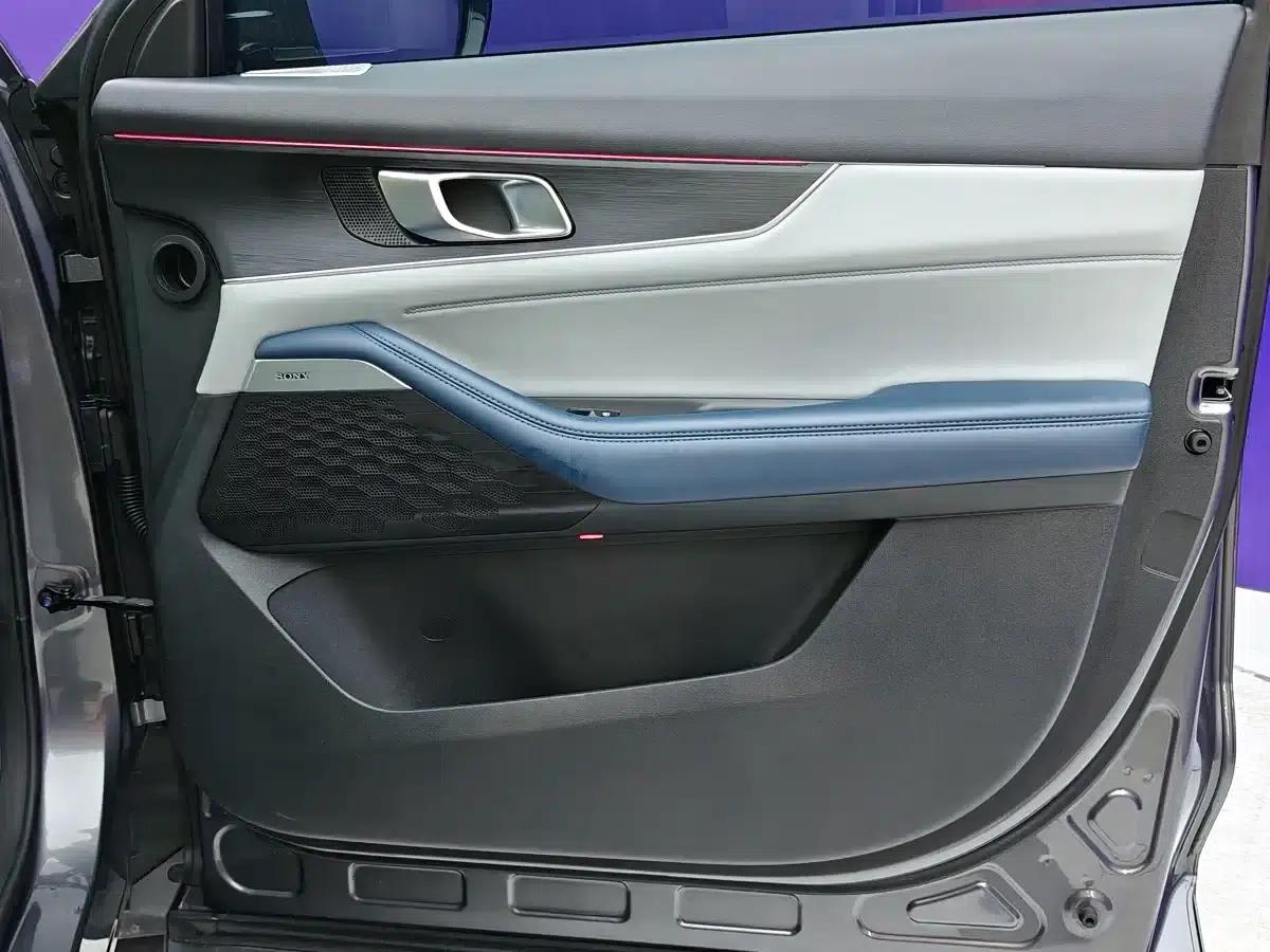 Changan UNI-K Smart Electric iDD 2022 Blue Whale iDD 130km 1.5T Excellent Edition — миниатюра 12