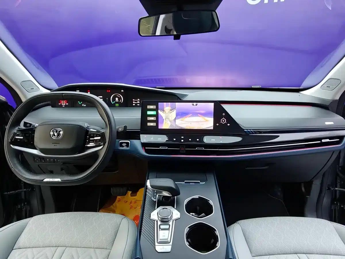 Changan UNI-K Smart Electric iDD 2022 Blue Whale iDD 130km 1.5T Excellent Edition — миниатюра 13