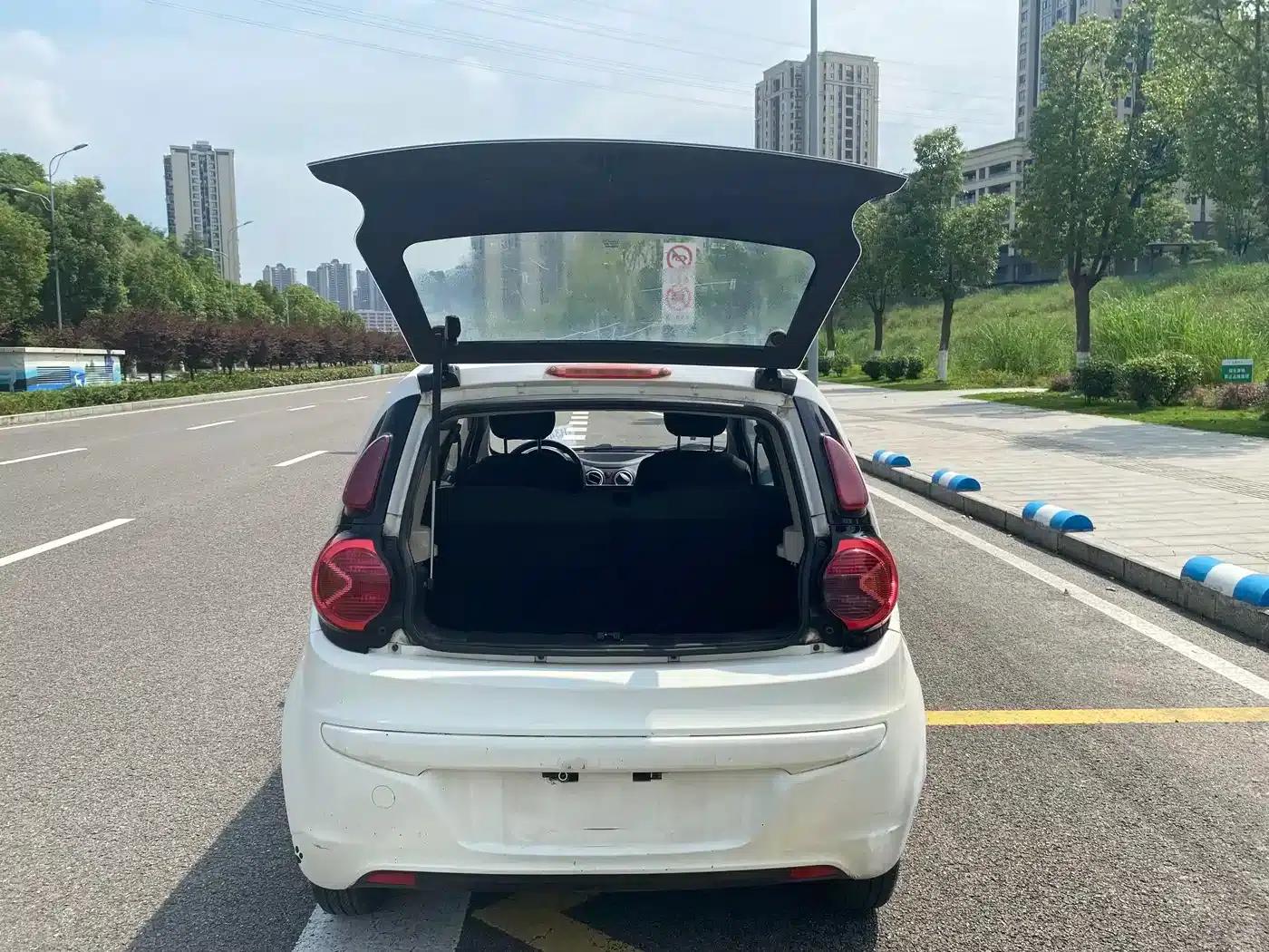 Benben MINI 2012 1.0L Manual Family Edition (National V Emission Standard) — миниатюра 14
