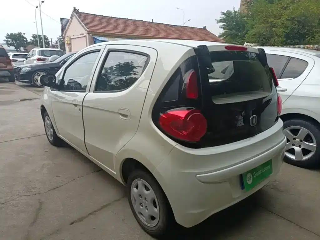 Benben MINI 2012 1.0L Manual Family Edition (National V Emission Standard) — миниатюра 5