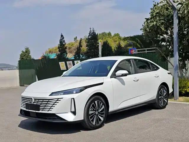Changan Eado PHEV 2025 Smart Blue Whale 145KM High-Performance Edition