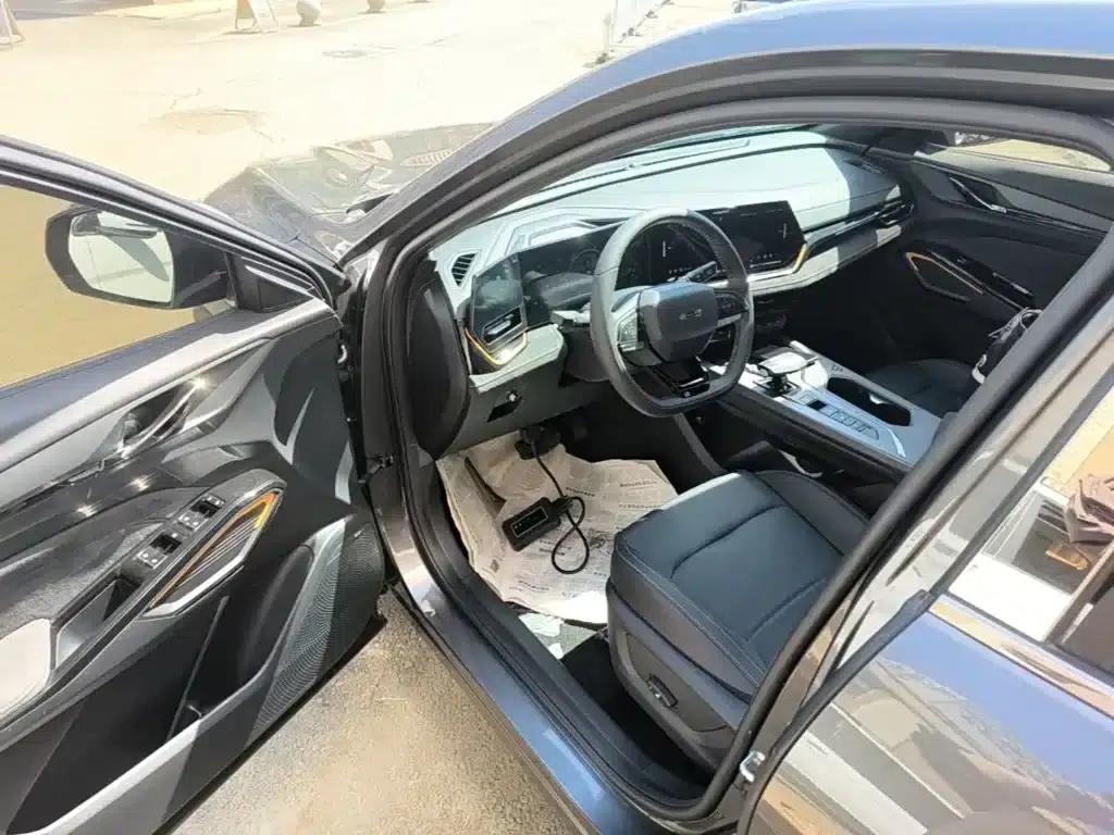 Changan Oushang X5 PLUS 2023 Facelift 1.5T DCT Premium Edition — миниатюра 16