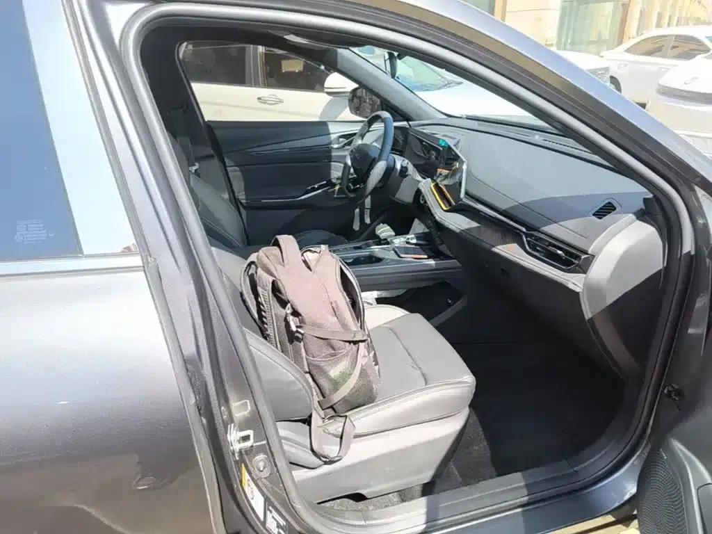 Changan Oushang X5 PLUS 2023 Facelift 1.5T DCT Premium Edition — миниатюра 25