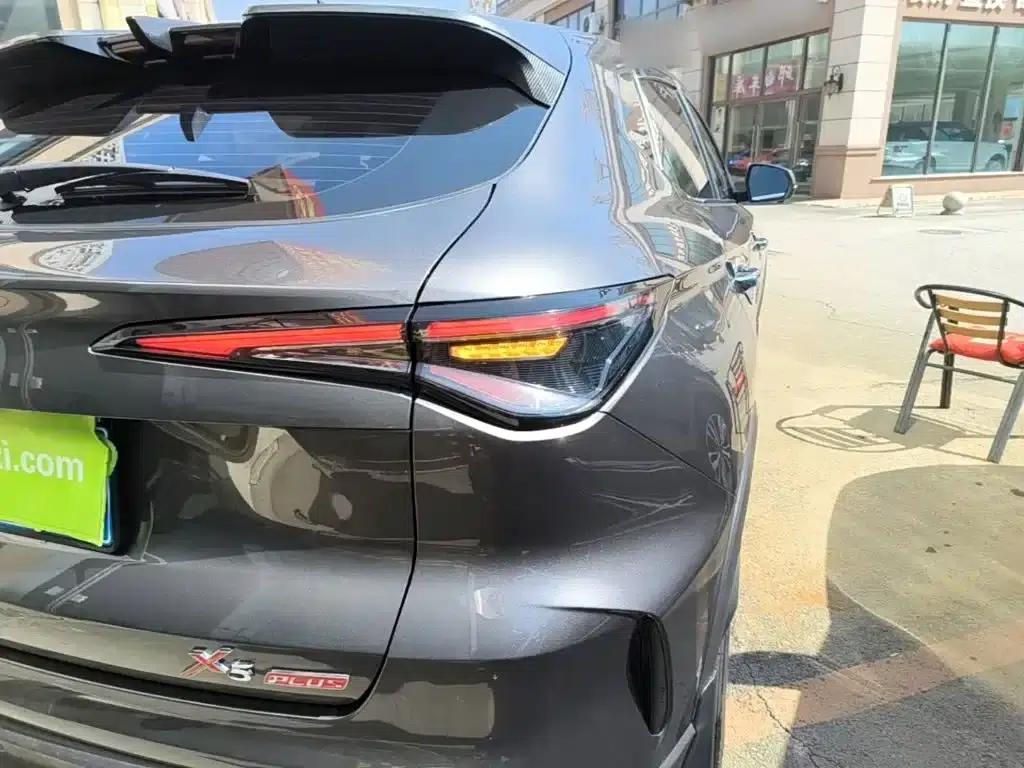 Changan Oushang X5 PLUS 2023 Facelift 1.5T DCT Premium Edition — миниатюра 8