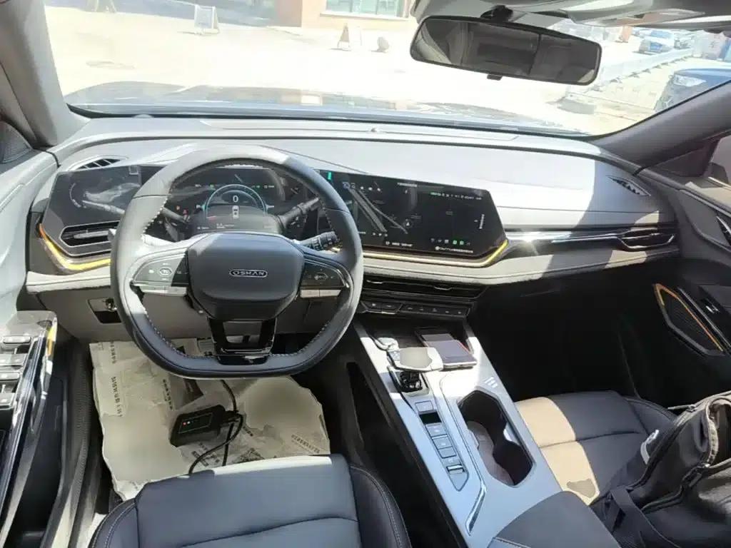 Changan Oushang X5 PLUS 2023 Facelift 1.5T DCT Premium Edition — миниатюра 10
