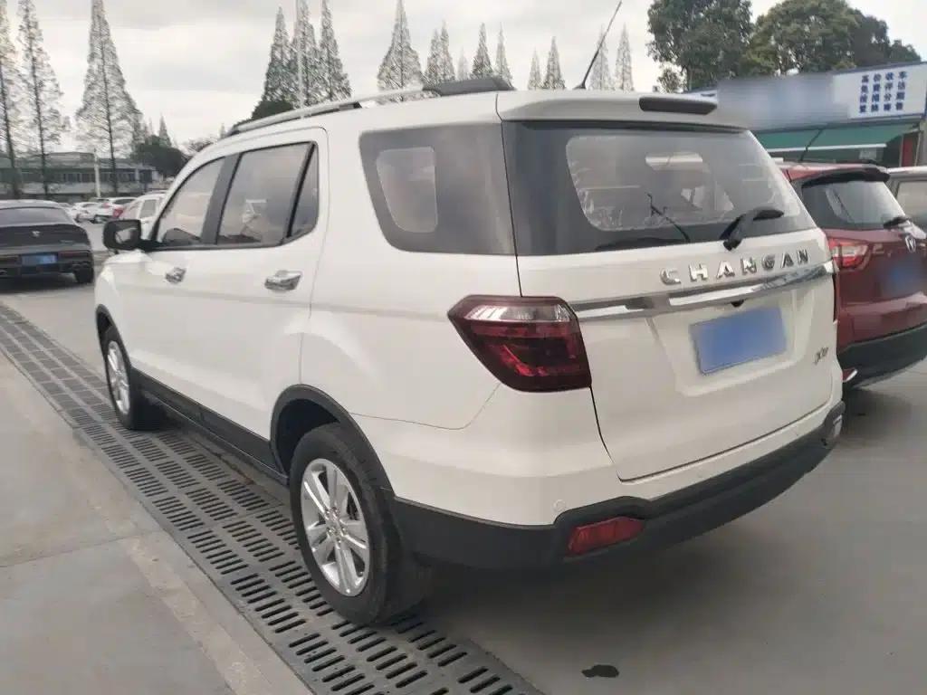 Changan Oushang CX70 2016 1.6L Manual Deluxe Edition — миниатюра 23