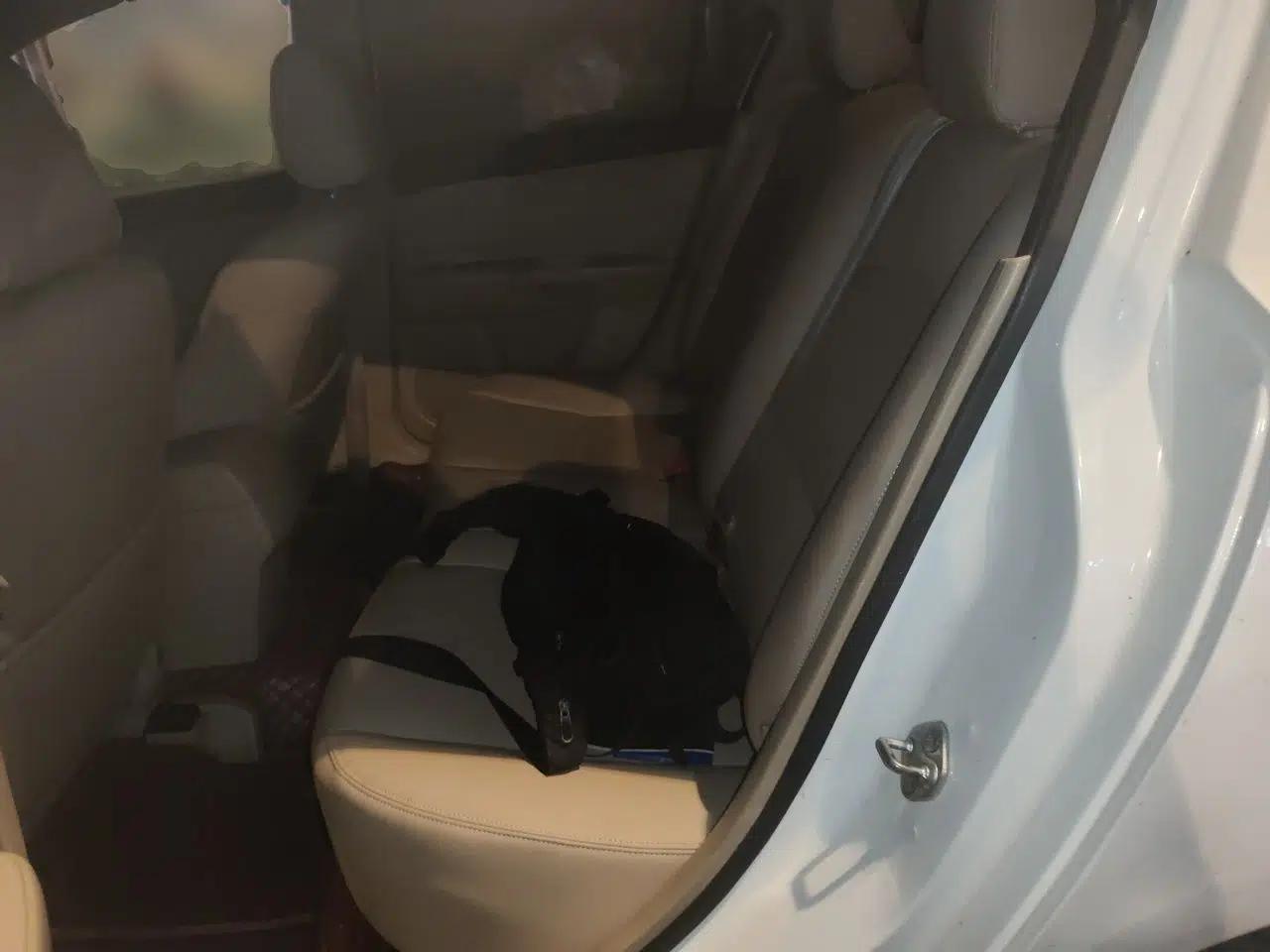 Mazda 3 2012 1.6L Manual Classic Standard Edition — миниатюра 17