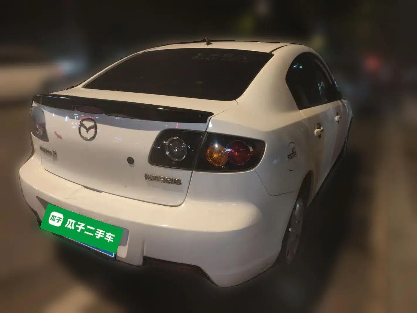 Mazda 3 2012 1.6L Manual Classic Standard Edition — миниатюра 6