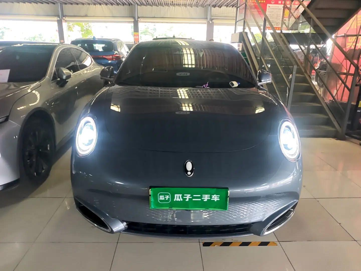 ORA Lightning Cat 2022 555 km Luxury Edition — миниатюра 2