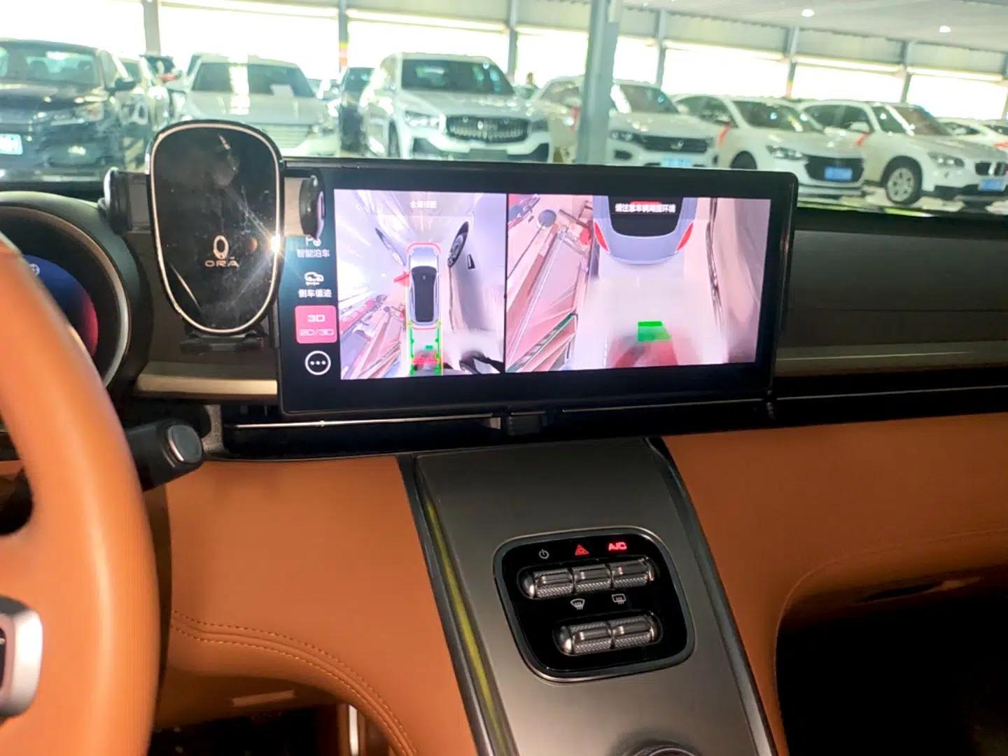 ORA Lightning Cat 2022 555 km Luxury Edition — миниатюра 15