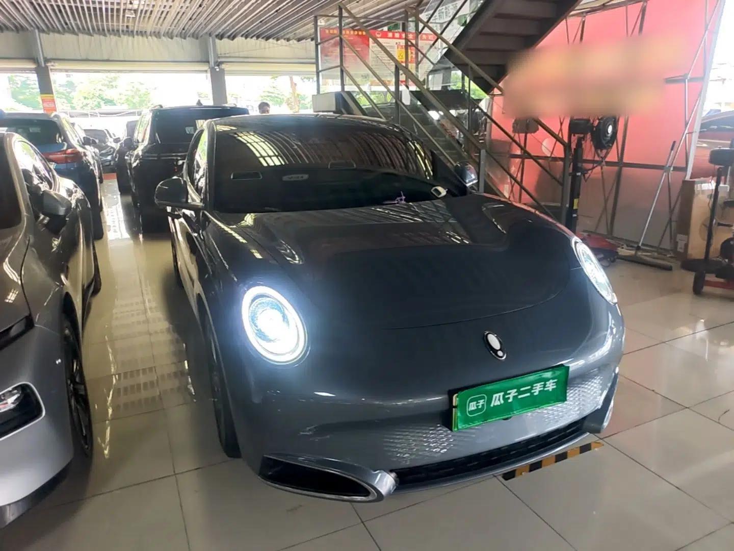 ORA Lightning Cat 2022 555 km Luxury Edition — миниатюра 3