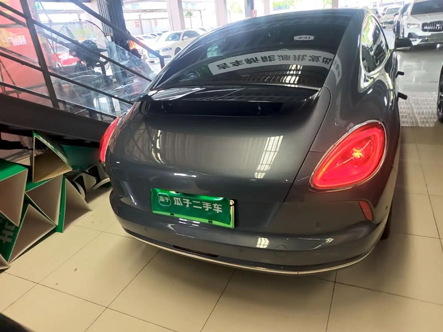 ORA Lightning Cat 2022 555 km Luxury Edition — миниатюра 5